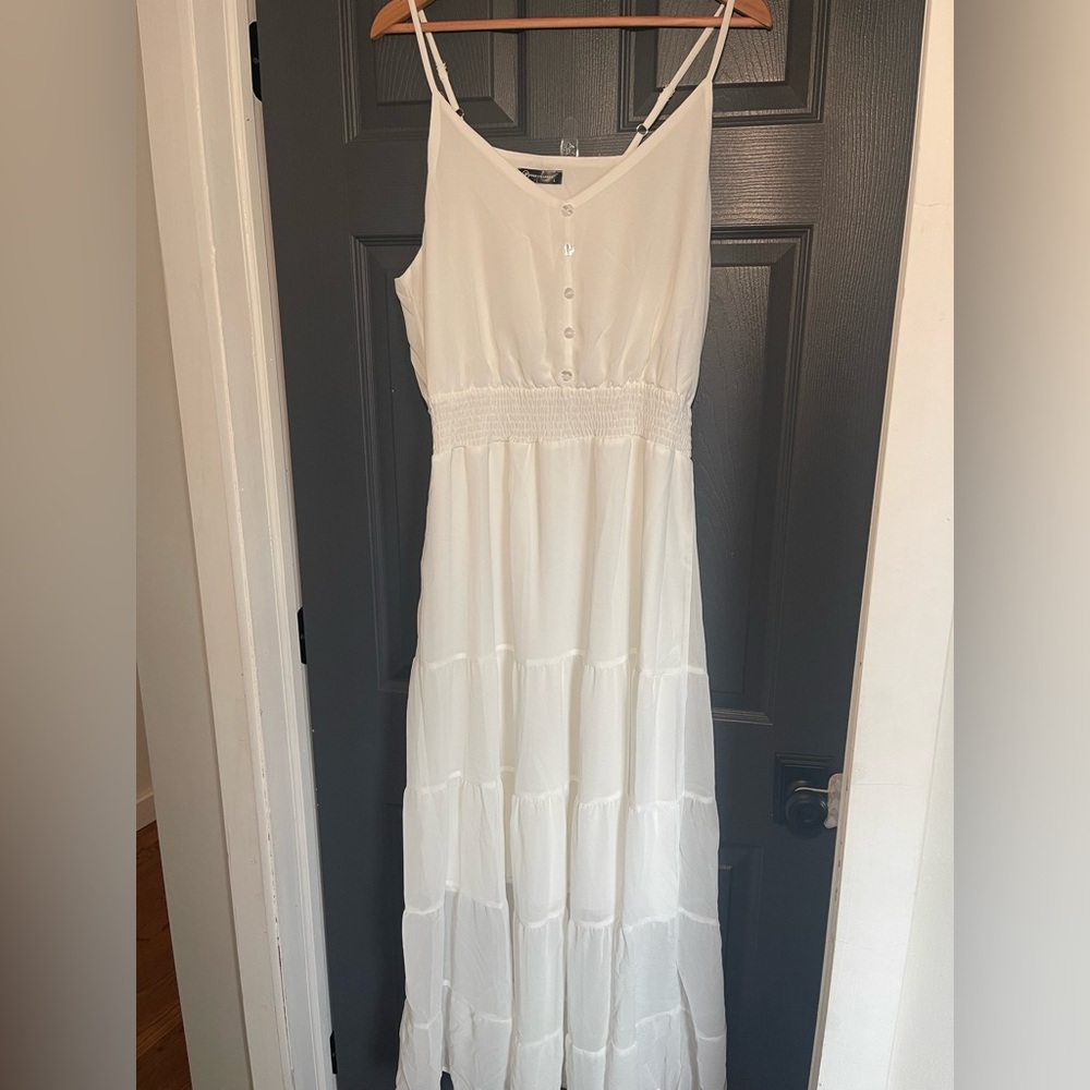 White Maxi sundress Dress size Large